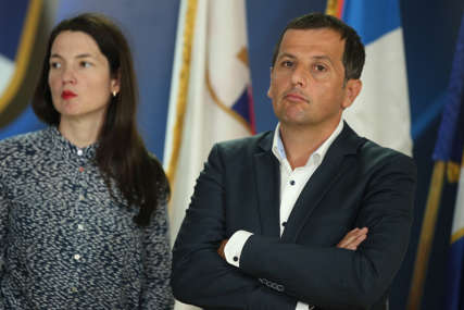 “Vrijeme je za PRELAZNU VLADU” Vukanović poručuje da je Trivićeva nova predsjednica Srpske