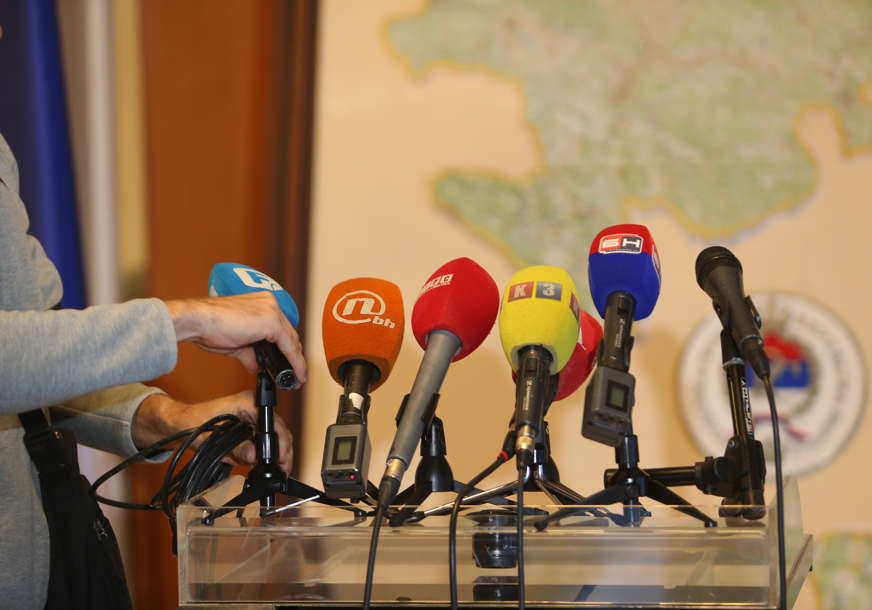 Na udaru nisu samo novinari već svi građani: Mediji i struka traže povlačenje izmjena Krivičnog zakonika Srpske