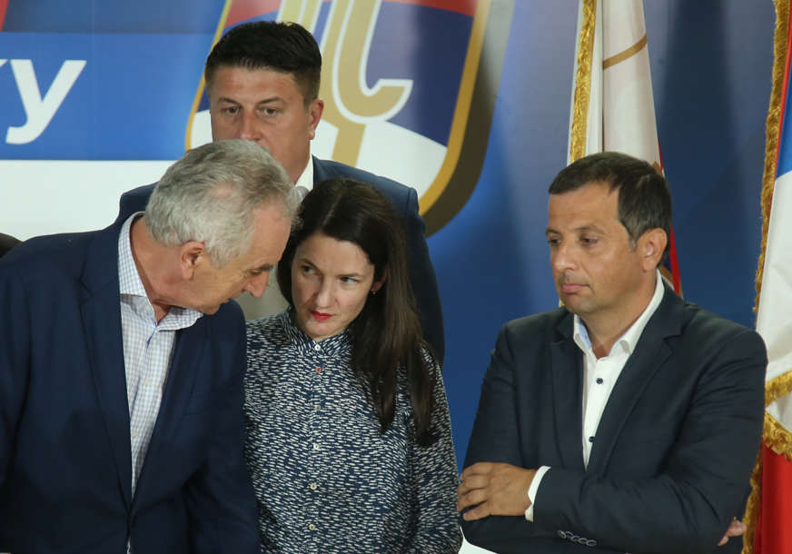 "Dobra sredina u kojoj može da se napreduje" Šarović otkrio da je nudio Vukanoviću da pređe u SDS