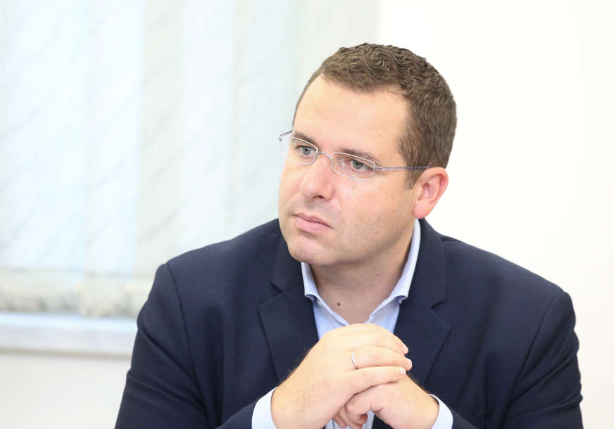 “BESPOTREBNO ODGOVARAJU DODIKU” Kovačević poručio da javnost zanima da li opozicija pomaže specijalnim izaslanicima da se zaustavi borba Srpske