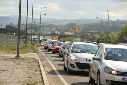 LANČANI SUDAR U BANJALUCI U jednom od automobila bila beba
