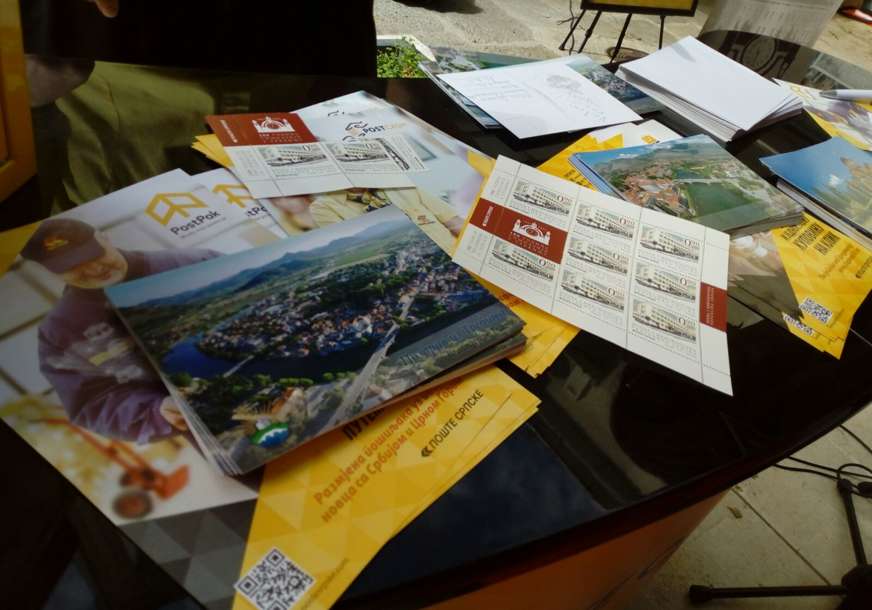 Jubilej gimnazije:  Pomovisana poštanska marka “100 godina gimnazije u Trebinju” (FOTO)