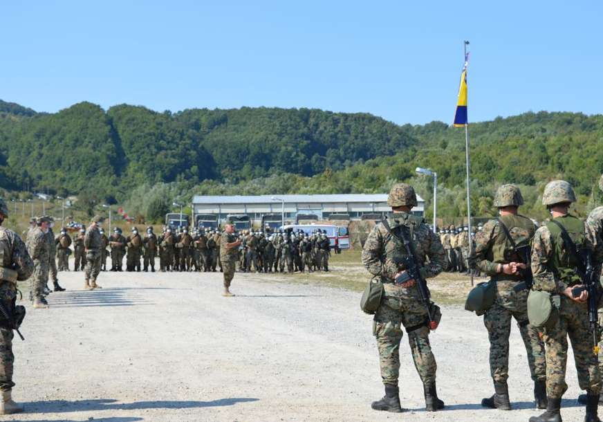 Zbog bojevog gađanja, zabrana saobraćaja na Manjači: Ovakvo je stanje na drugim putevima u BiH
