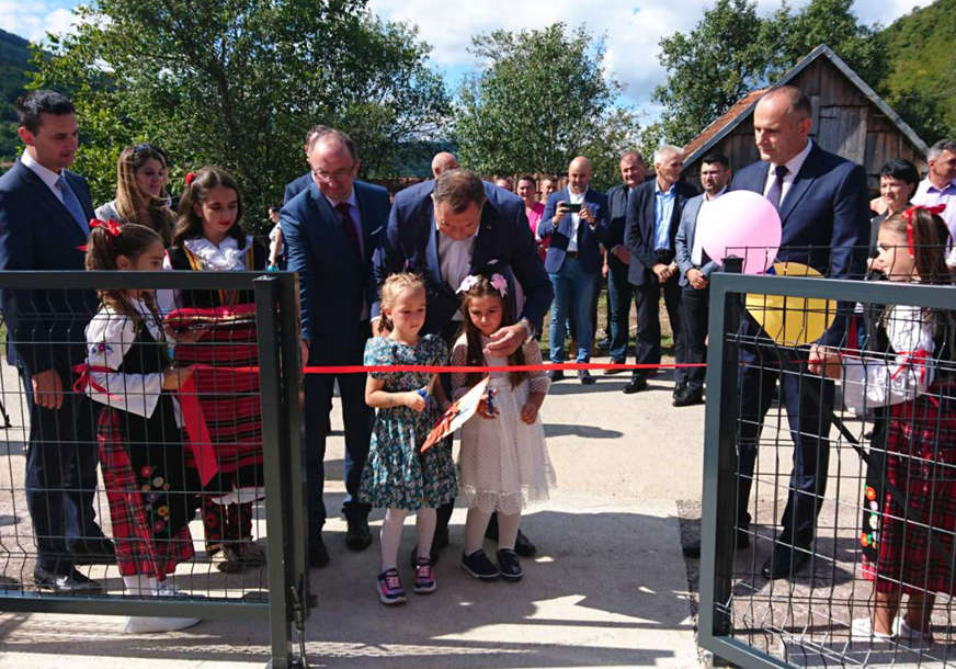 Svečano otvoren vrtić "Srbija" u Ribniku: Zajednički projekat vlada Srpske i Srbije