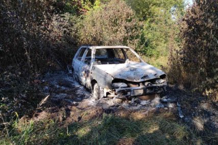 BANJALUČANIN UDARIO PJEŠAKA Pobjegao sa mjesta nesreće pa zapalio auto