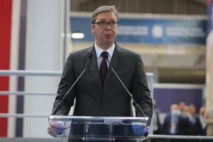 NATO IH PRATIO U STOPU Vučić izjavio da će Srbija tražiti objašnjenje za nadgledanje leta Moskva-Beograd