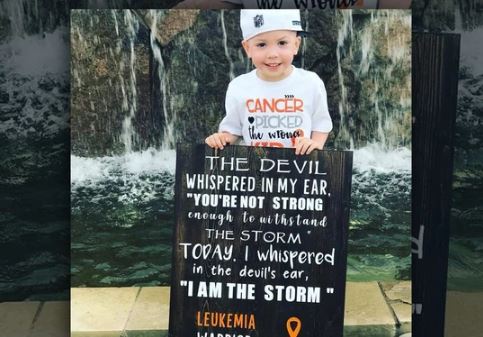 Hemoterapija bila uspješna: Dječak sa fotografije koja je rasplakala čitav svijet se IZLIJEČIO OD RAKA