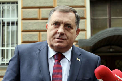 "Samo JAUČE I KMEČI kad dođe na sastanak" Dodik poručio da sa Izetbegovićem nema nikakvih dogovora (VIDEO)