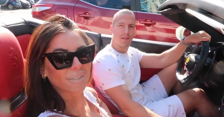 Blogerka bila u vezi sa Bakom Prasetom: Fudbaler stavio tačku na njihovu ljubav zbog jutjubera (FOTO)