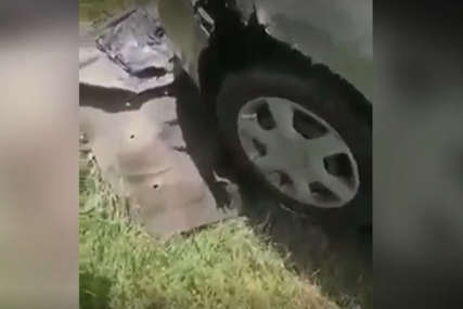 "Jao majko mila, pogledaj šta mi je uradio" Vlasnik u šoku zbog uništenog automobila, za sve optužuje psa Lakija (VIDEO)