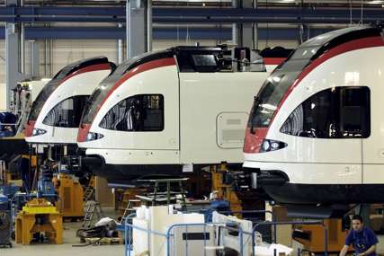 DO 200 KILOMETARA NA SAT U Srbiju stigao prvi brzi voz, od ukupno tri kupljena