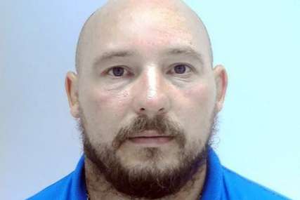 PREREZAO SEBI VRAT Plaćeni ubica Čaba Der brijačem pokušao da se ubije u samici