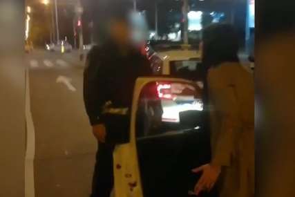 Djevojka snimljena kako histerično viče na policajaca "Vrati mi moj telefon (VIDEO)
