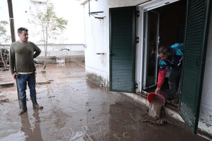 Novi problemi na grčkom ostrvu: Nakon požara Eviju pogodile poplave