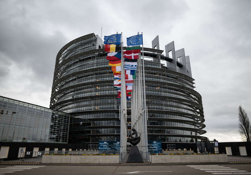 Poljska i Mađarska posvađale vrh EU: Evropski parlament tužio EK jer ne kažnjava članice koje krše vladavinu prava