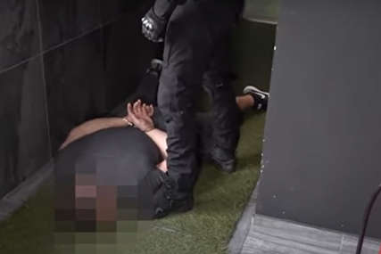 Snimak filmske akcije osumnjičenih za teško ubistvo: Ovako su uhapšeni Veljini vojnici (VIDEO)