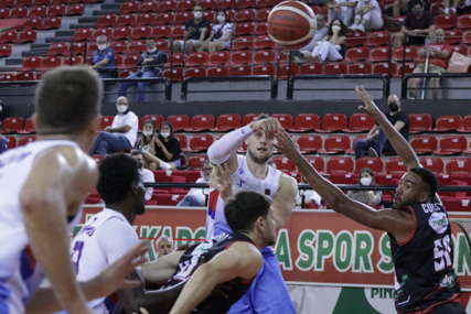 STRAŠNA PARTIJA Amerikanac 14 minuta sam davao poene u Turskoj(VIDEO)
