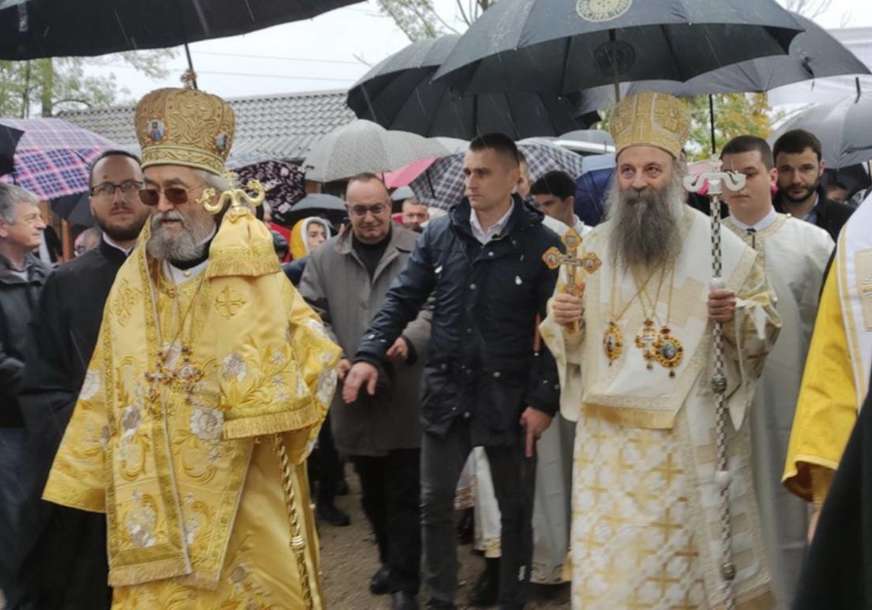 Patrijarh Porfirije služi liturgiju u manastiru Miloševac u Prijedoru: U svetinji brojni vjernici, stigao i Dodik i Stanivuković