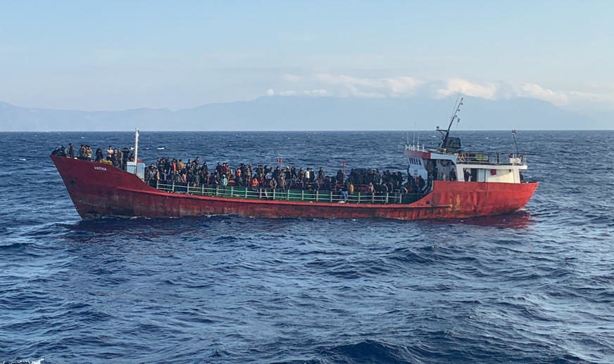 TRAGEDIJA U GRČKOJ Brod udario u stijene, najmanje četvoro mrtvih