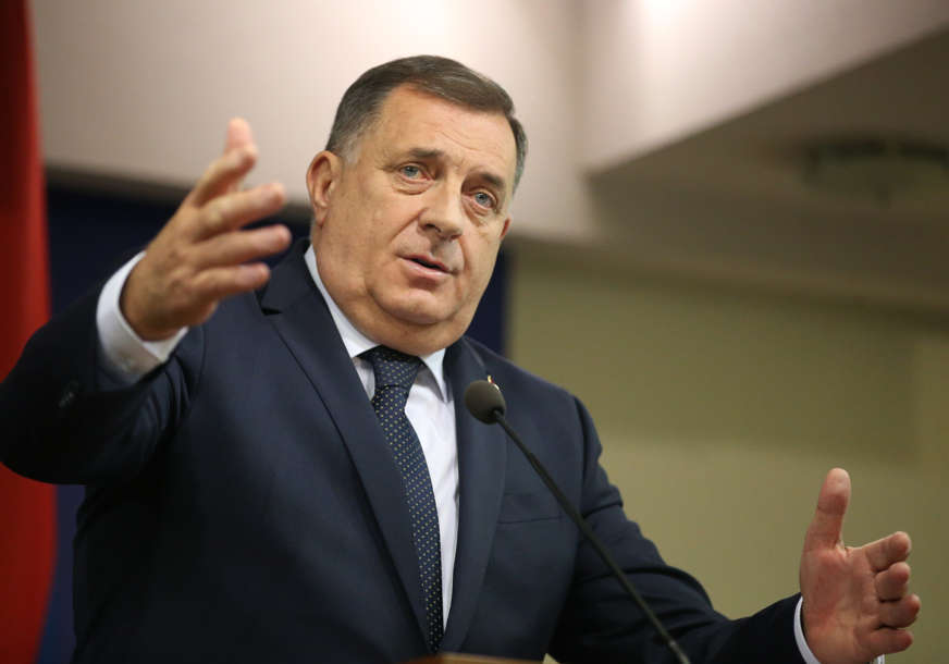"Alal im vjera" Dodik tvrdi da Amerikanci podzemnim sistemom zovu Šarovića i Borenovića