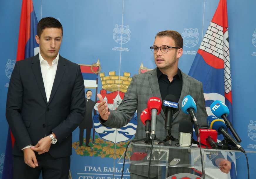 Nazire li se kompromis u gradskom parlamentu: Stanivuković ublažio stav  prema većini u Skupštini