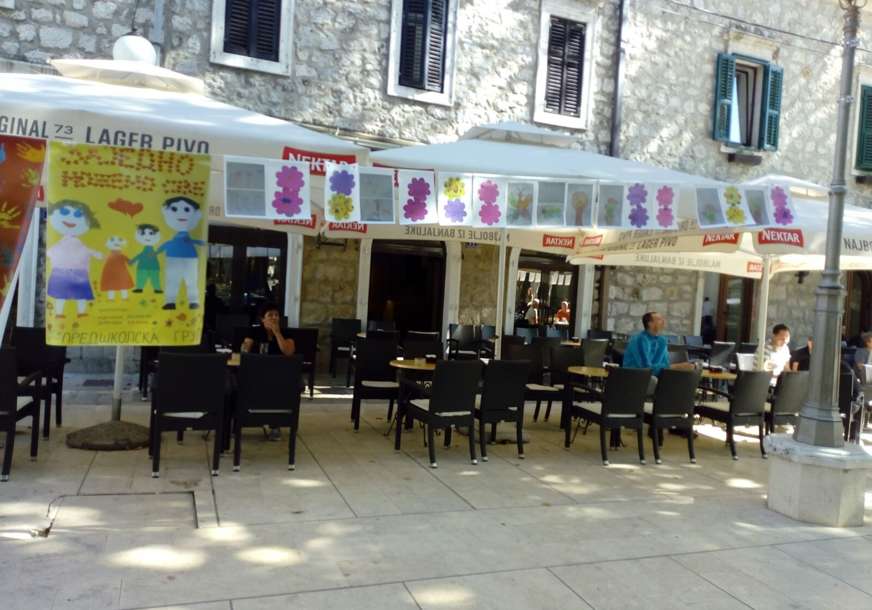 Počelo obilježavanje Dječije nedjelje: Crteži najmlađih ukrasili centar Trebinja (FOTO)