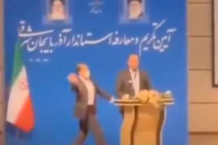 INCIDENT NA CEREMONIJI Muškarac ošamario iranskog zvaničnika tokom inauguracije guvernera (VIDEO)
