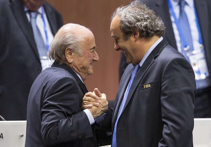 OPTUŽENI ZA PREVARU Blater sa računa FIFA neovlašćeno isplatio Platiniju dva miliona franaka