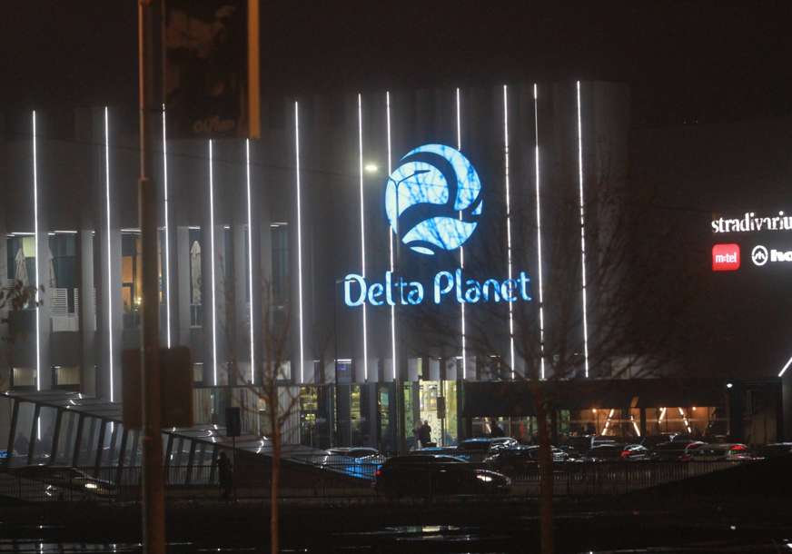 POŽAR U DELTI Planuo džip Banjalučanke, nije bilo povrijeđenih (FOTO, VIDEO)