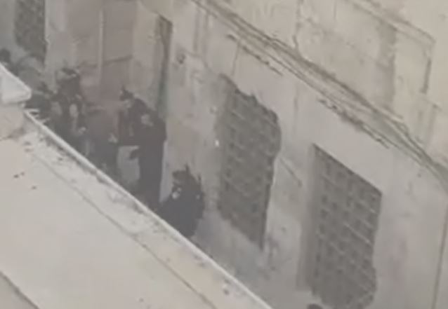 DRAMA U JERUSALIMU Napadač ubio jednu i ranio tri osobe (VIDEO)