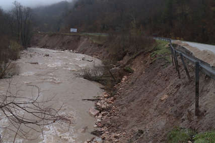 Stvorila se PROVALIJA duboka oko 100 metara: Nakon poplava, aktivirala se velika klizišta u Trnovu
