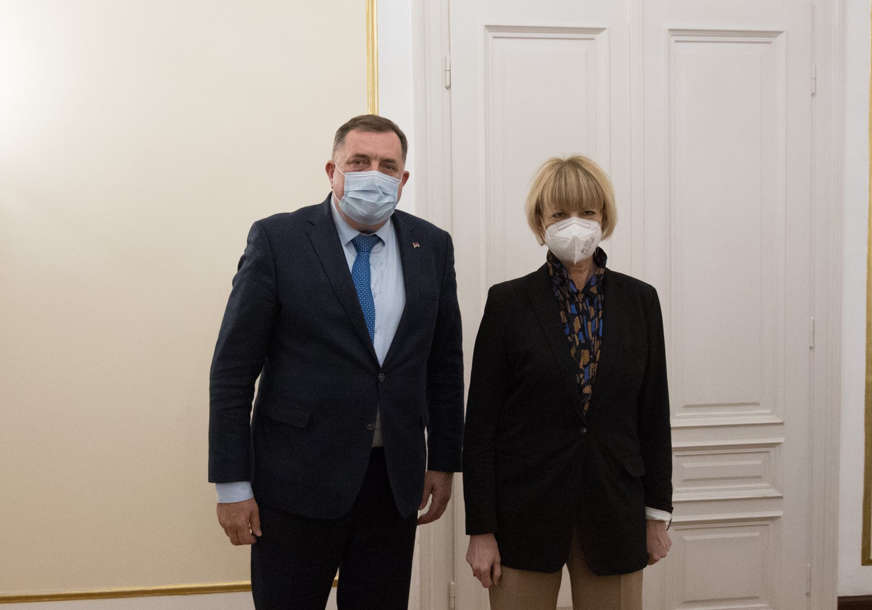 Dodik na sastanku sa Helgom Marijom Šmid: Srpska je protiv pravnog nasilja i nametanja zakona