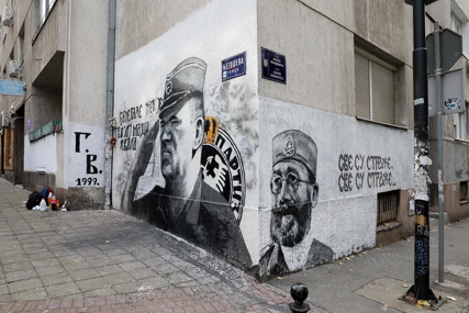Dvojica mladića pokušala da očiste farbu: Mural Ratku Mladiću samo na kratko prekrečen