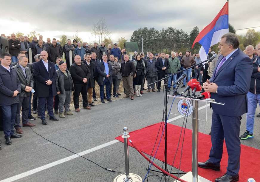 Dodik svečano otvorio saobraćajnicu: Obnovljen put Saračica - Čokorska polja