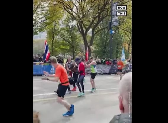 TROJICA HEROJA Pao je 200 metara prije cilja, prišla su mu dvojica trkača i prolomio se neviđen aplauz (VIDEO)