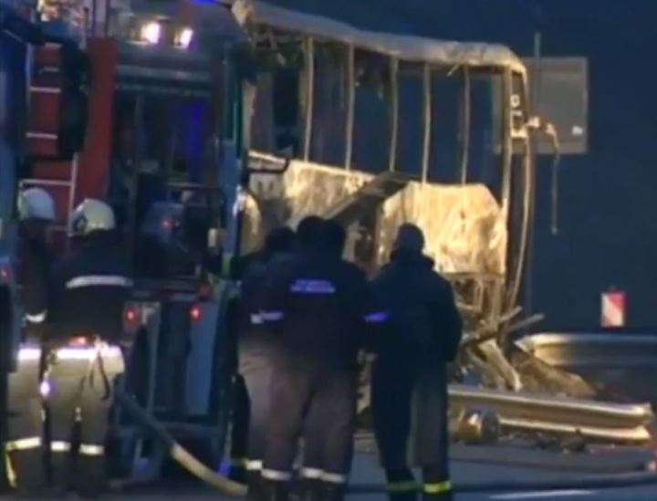 TRAGEDIJA U BUGARSKOJ Izgorio autobus iz Sjeverne Makedonije, poginulo 45 ljudi, među njima i DJECA (VIDEO)