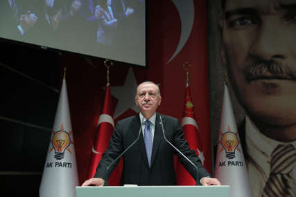 NEREDI U TURSKOJ Demonstranti u Ankari i Istanbulu traže ostavku Erdogana
