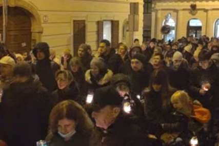 “Stop kovid fašizmu” U Beču demonstracije protiv lokdauna i obavezne vakcinacije, protest i u Zagrebu