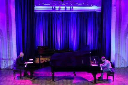 Publika uživala u autorskim kompozicijama: Koncertom Dedića i Hadžimanova završen "Intajm džez fest”