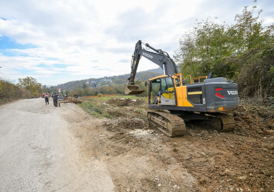 Planirana izgradnja potpornog zida: Nastavljena sanacija klizišta na putu za Motike