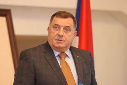 Dodik: Svima treba da bude važno da predstavnici srpskog naroda stignu do Kremlja