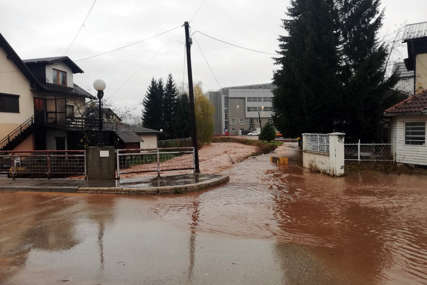 "Pomoći ćemo sanaciju štete" Dodik naglašava da je upoznat sa situacijom u poplavljenim opštinama Srpske