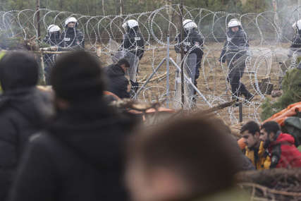 Napeto, ali pod kontrolom: Neredi u centru za azilante u Poljskoj