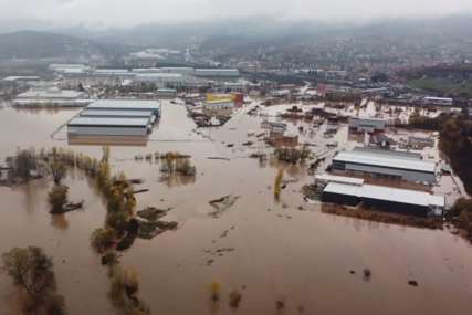 UŽASNI SNIMCI IZ VAZDUHA Dramatične razmjere poplava na području Sarajeva (VIDEO)