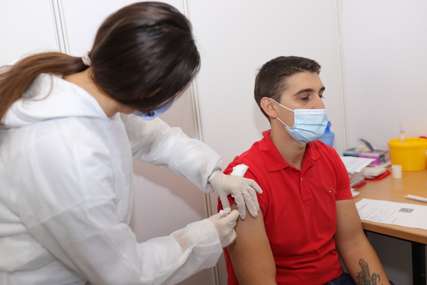 BEZ NARUČIVANJA Sutra vakcinacija protiv virusa korona u Istočnom Sarajevu