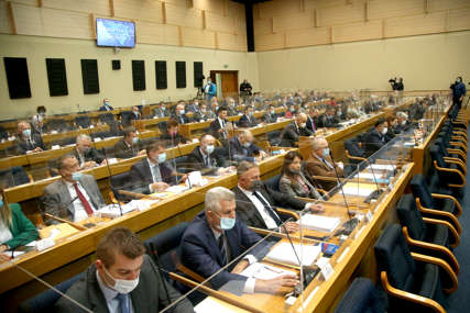 Poslanici okončali današnje zasjedanje: Razmotren konsolidovani izvještaj o izvršenju budžeta Srpske