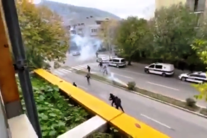 Osobe osumnjičene za paljenje automobila sudijama sad PRIVEDENE ZBOG NEREDA u Mostaru