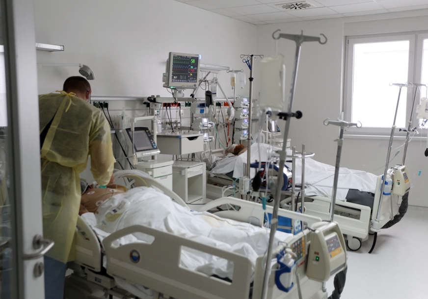 PANDEMIJA U REGIONU Broj aktivnih infekcija sve veći, najviše umrlih u danu u Rumuniji