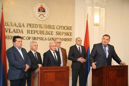 "Donijećemo nove zakone koji neće biti protiv Ustava BiH" Dodik pozvao opoziciju na razgovore (FOTO)