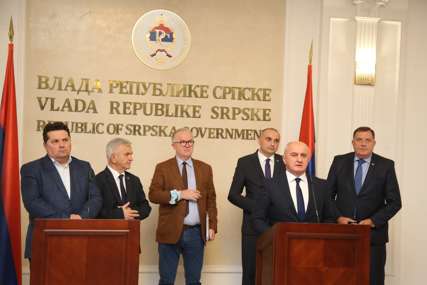 AFORIZAM DANA Mrak